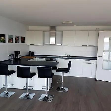 Neubau-ferienwohnung Mit Panorama-seeblick Bosau